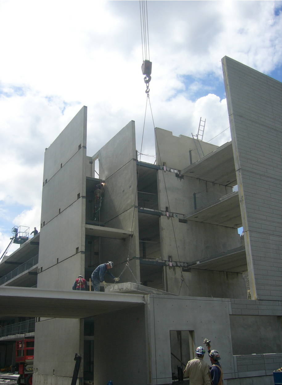 Load-bearing Walls St-Laurent residences